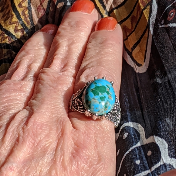 Stone 🎉HP🎉Turquoise Ring - Picture 2 of 8